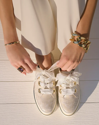 Quenda Metallic Sneaker