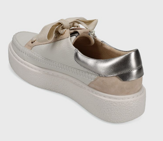 Yoga Sneaker