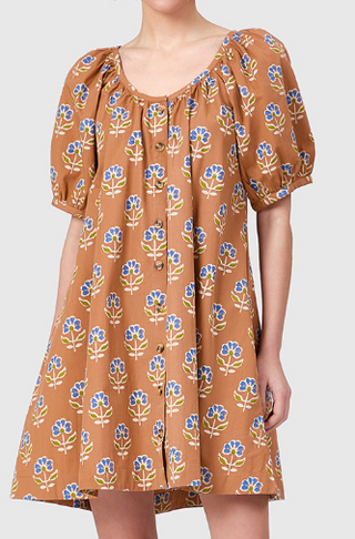 Day	Dress