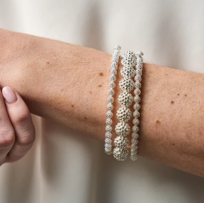 Berry Eternity Petite Hinged Bangle