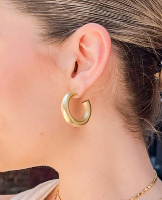 Small Chantal Hoops